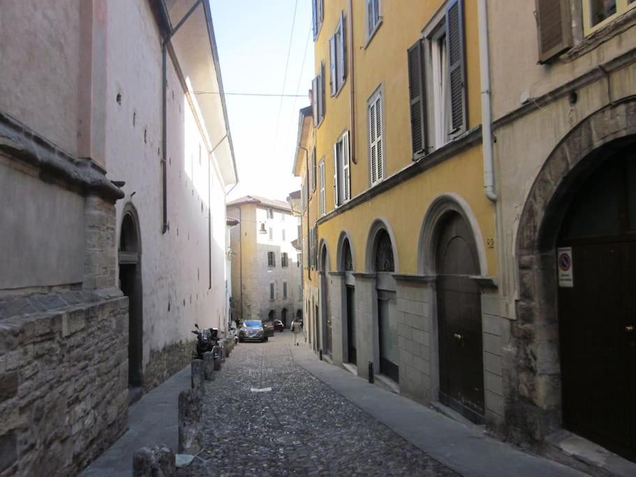 Casa Lalla In Centro Storico A Bergamo Exterior foto
